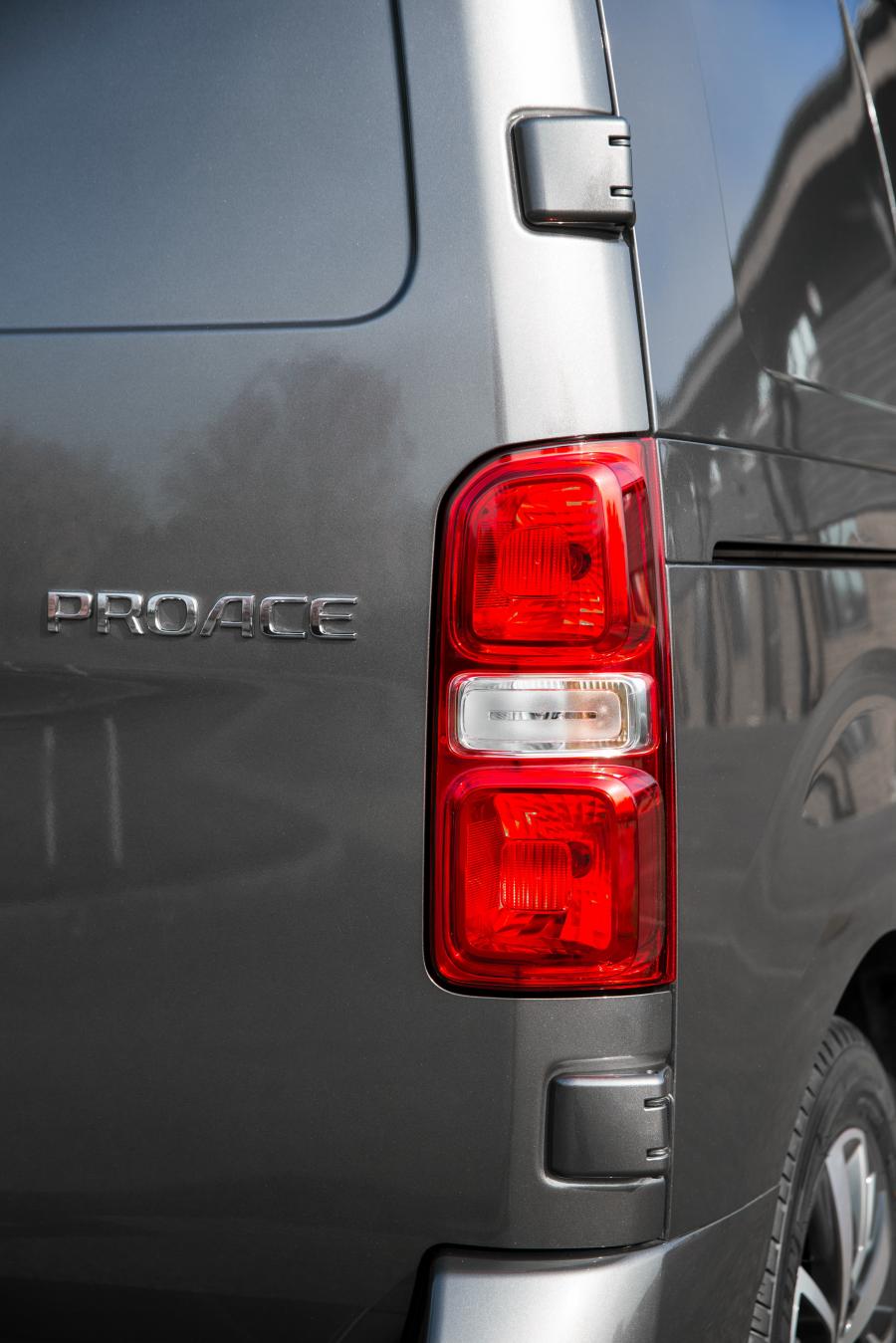 Детали экстерьера Toyota ProAce Van Compact 2017 года  (UK) (фото 31 из 32)